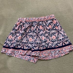 Floral pattern shorts